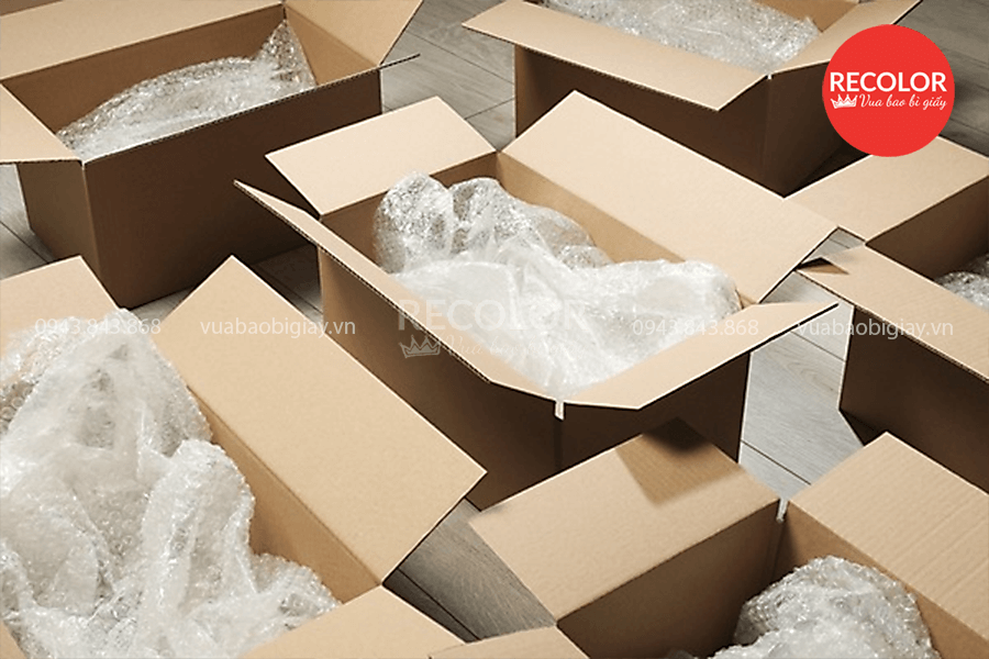 Hộp carton đóng hàng Shopee, ship COD, shop online số lượng lớn giá tốt 1 Hộp carton đóng hàng Shopee, ship COD, shop online số lượng lớn giá tốt