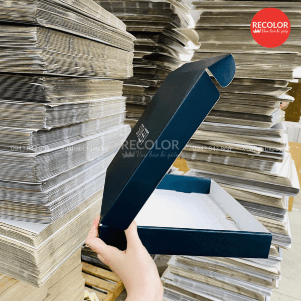 Công dụng và ứng dụng thực tiễn của giấy carton 2 lớp