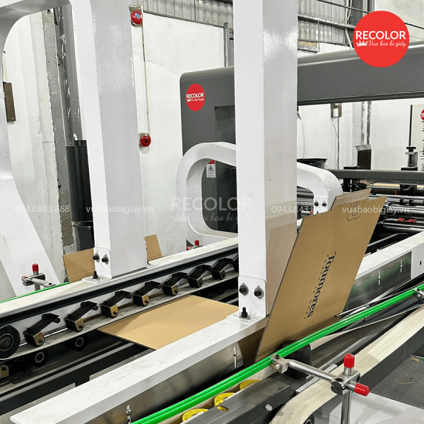 Keo dán giữa các lớp sóng