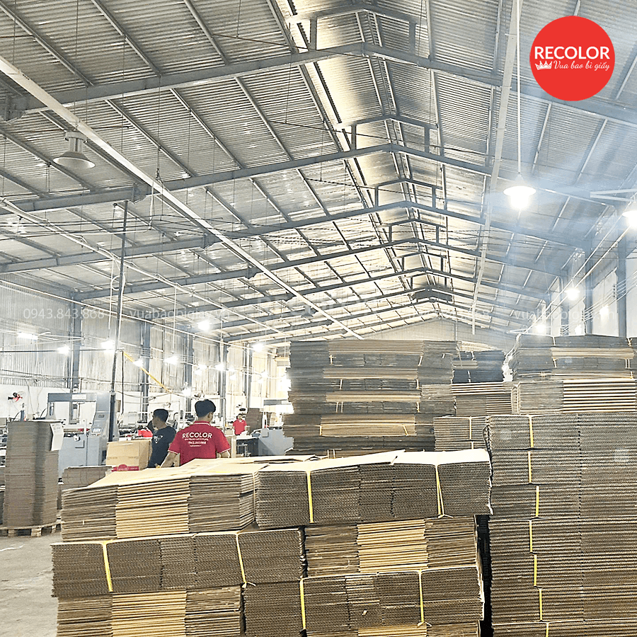 Xưởng sản xuất thùng carton tại Chánh Phú Hòa uy tín giá tốt 2 Xưởng sản xuất thùng carton RECOLOR tại Chánh Phú Hòa