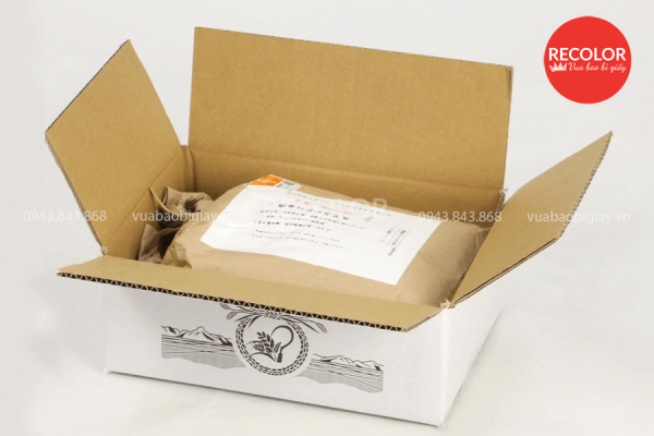 Làm từ giấy carton sóng nhiều lớp cứng cáp